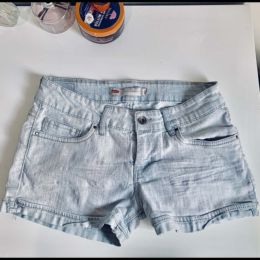 Shorty Shorts Levi Shorts 🦋